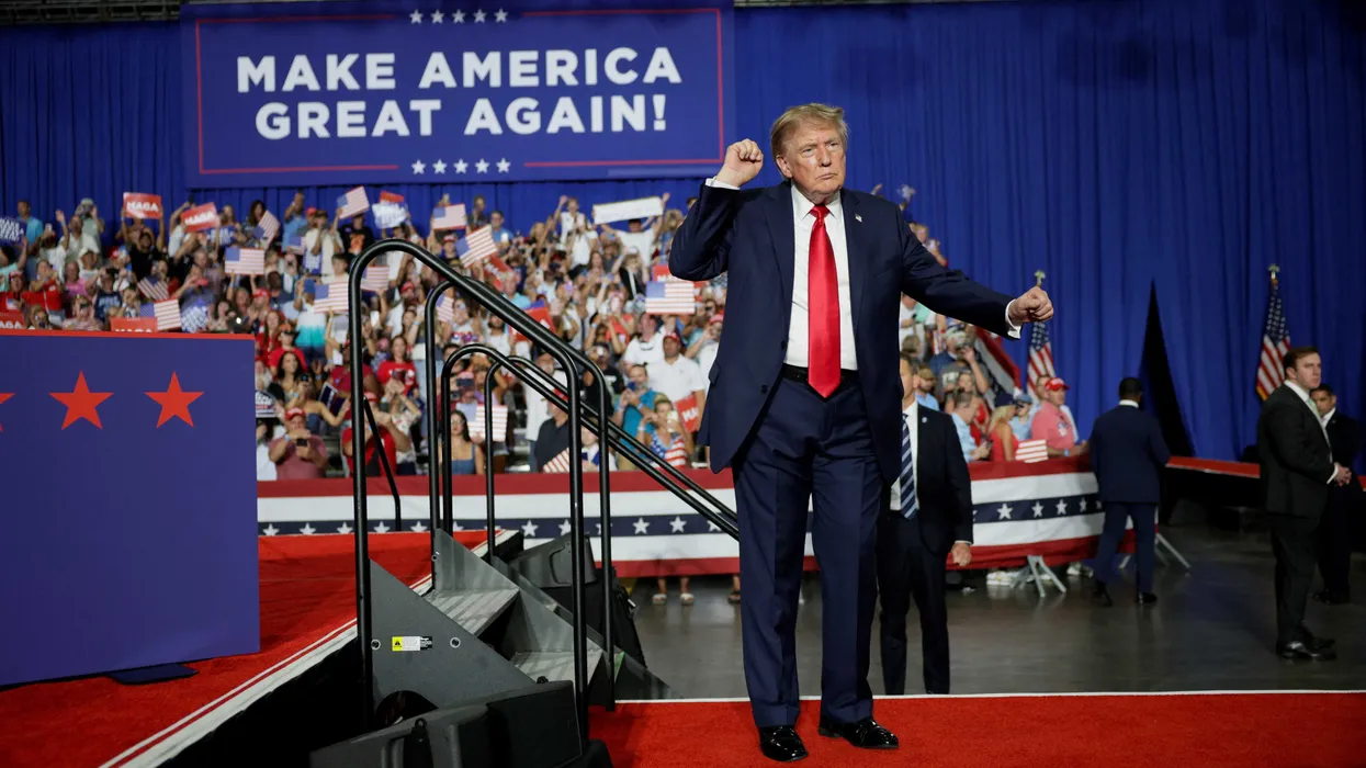 Un panel bipartisan deride i prezzi della convenzione del GOP: «Grano per il mulino della truffa»