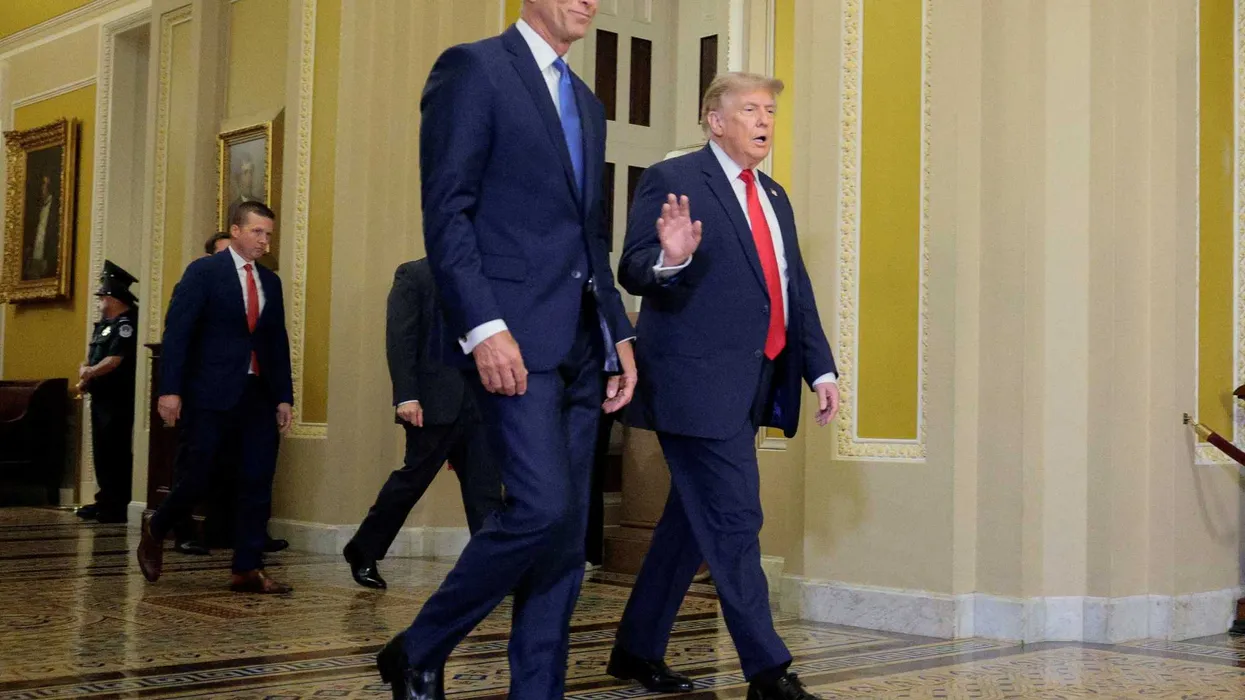 Республиканцы бьют тревогу: Трамп и лидер сенатского большинства Тьюн замолчали накануне промежуточных выборов