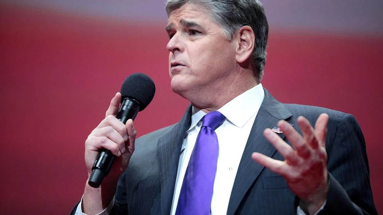 Rahm Emanuel dice a Sean Hannity che la corruzione del GOP sta 'rovinando questo paese' in un'intervista infuocata su Fox News