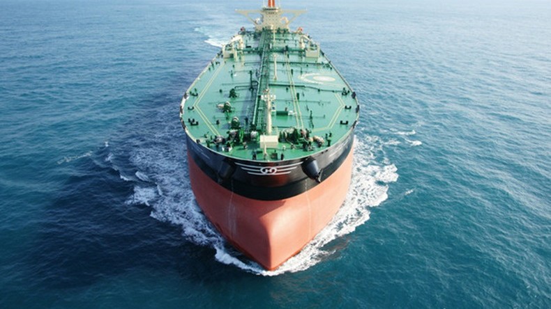 Oorlog met Iran drijft VLCC-opbrengsten naar record van $647.000 per dag