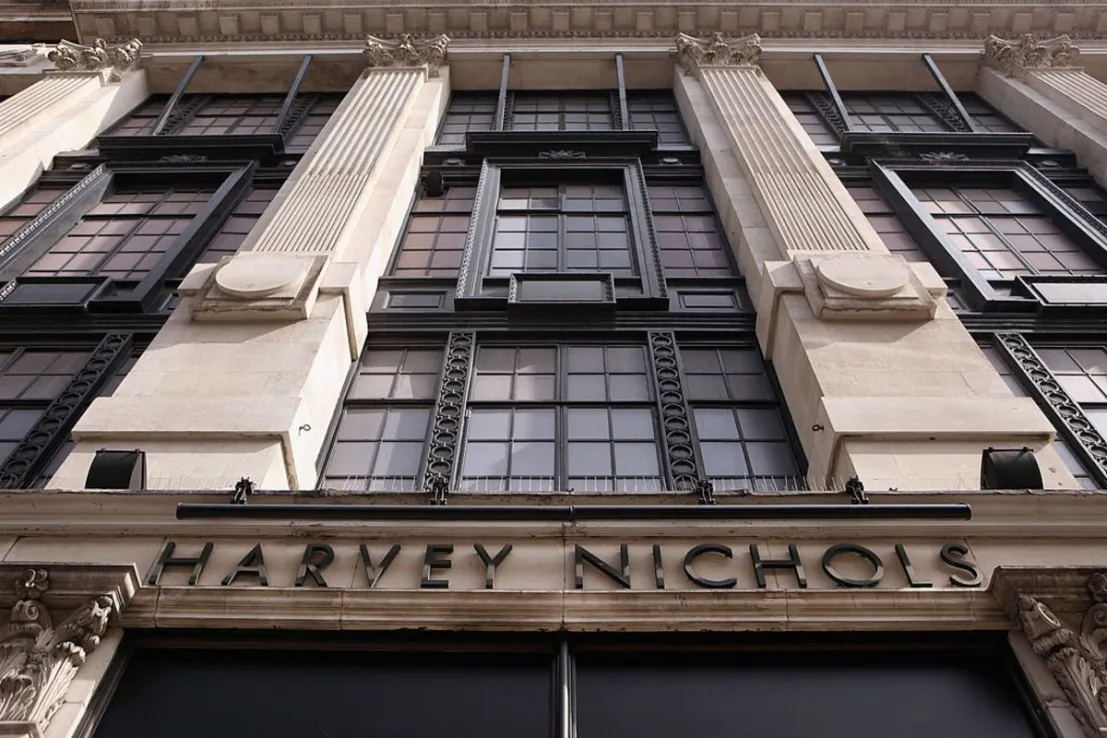 Frasers accelera i pagamenti ai personal shopper di Harvey Nichols dopo l'acquisizione da 40 milioni di sterline