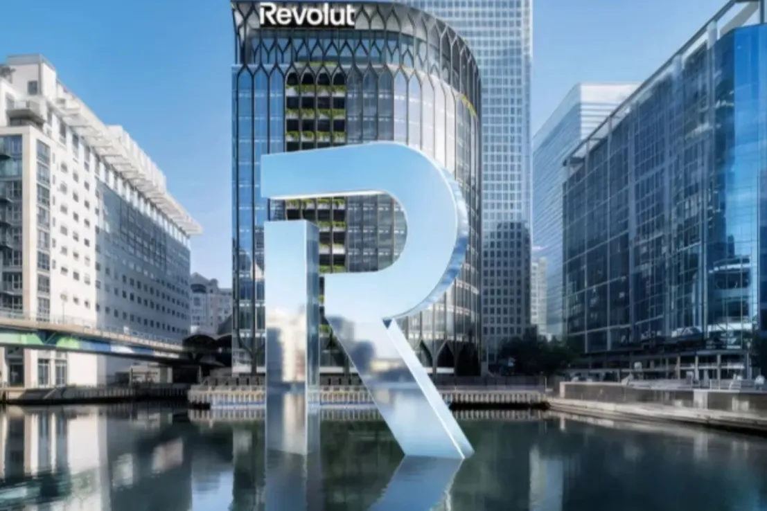 Revolut potrebbe raggiungere una valutazione di 1.000 miliardi di dollari entro il 2035, prevede l'early investor Bullhound