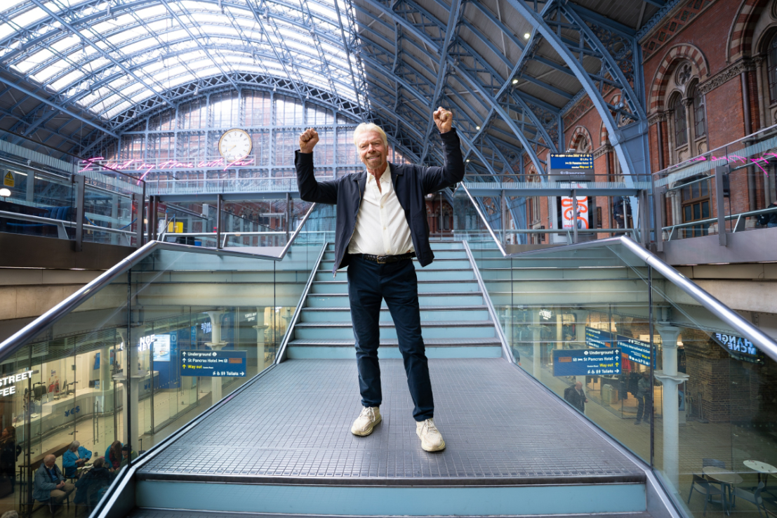 Richard Branson fordert britische Politik auf, es Unternehmern 'leichter zu machen'