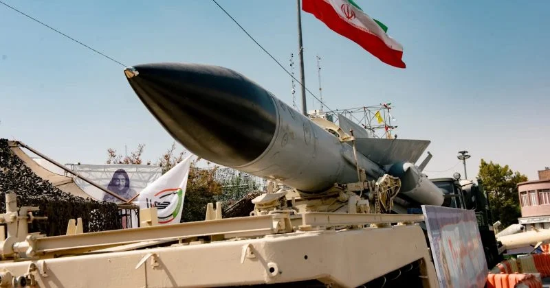 L’Iran intensifica la produzione di missili e droni mentre si chiude la finestra dei negoziati tra Stati Uniti e Iran