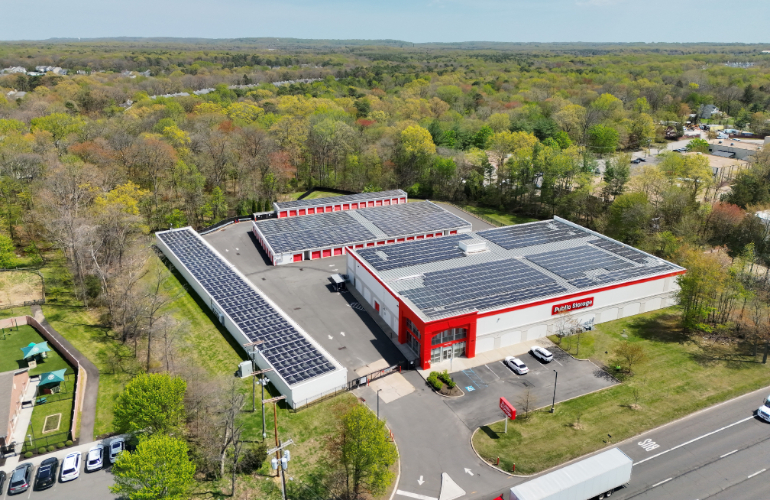Public Storage e Solar Landscape svilupperanno 60 progetti di solare comunitario sui tetti nell'Illinois settentrionale