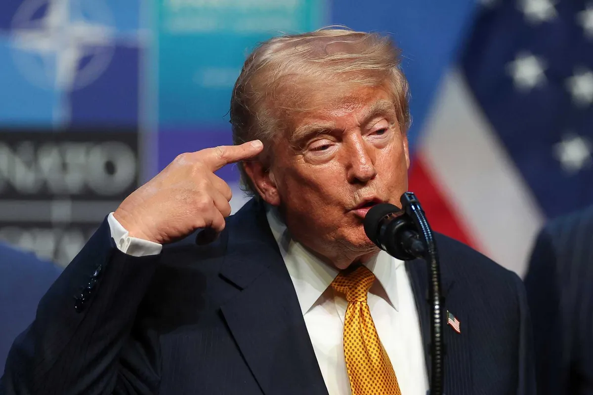 トランプ氏、父親の時代に飛行機が存在しなかったと主張し、認知機能低下の憶測が再燃