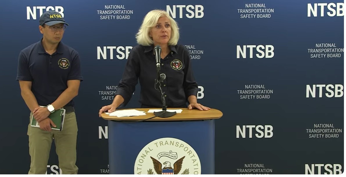 Глава NTSB описала «полное опустошение» после крушения грузового самолета Amazon в Майами