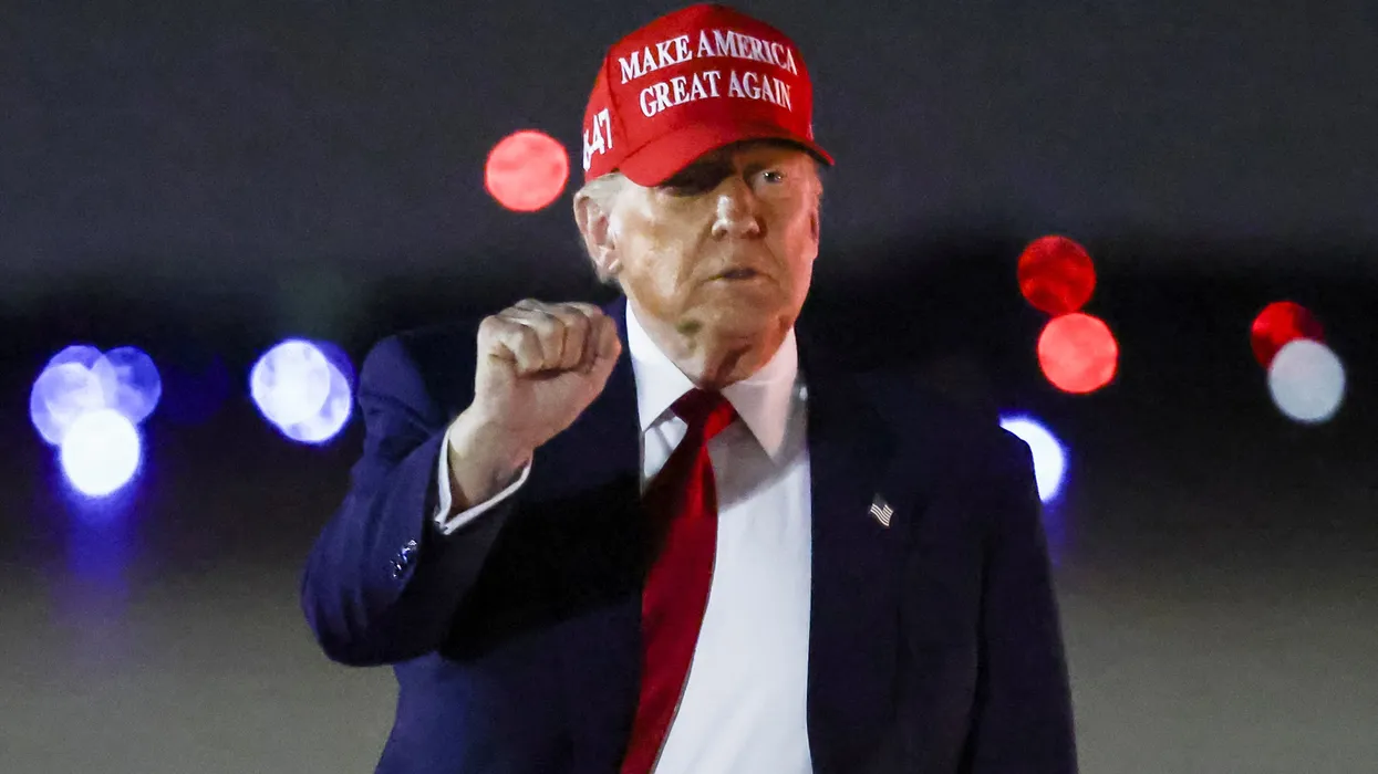 「危険な戦略」――共和党系世論調査専門家フランク・ランツ氏、トランプ氏の中間選挙戦略が裏目に出る可能性を指摘