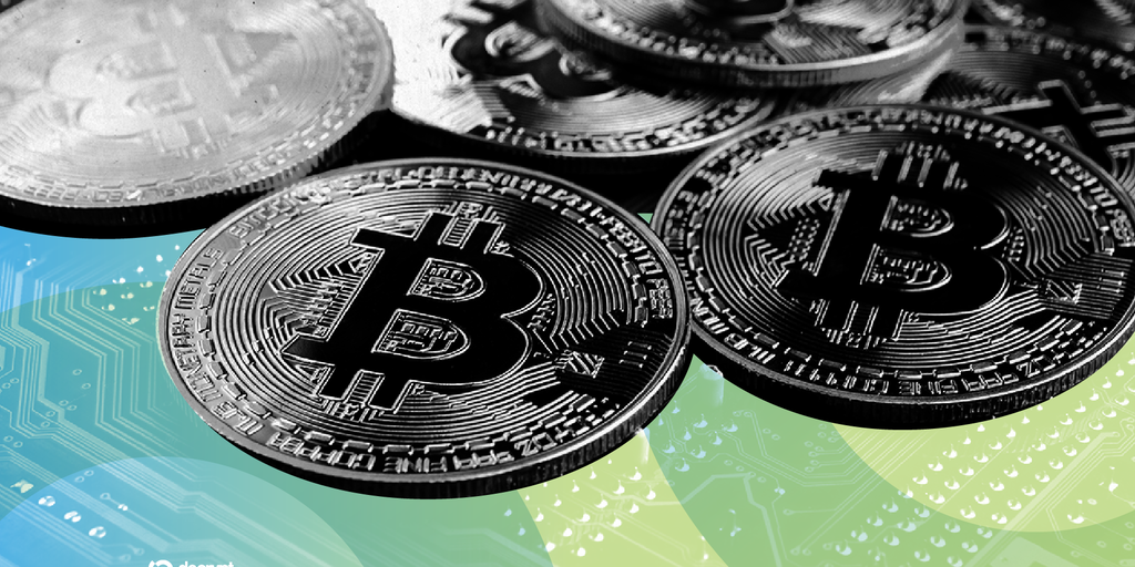Bitcoin oscilla vicino agli 83.000 dollari mentre i trader guardano ai dati sull'inflazione USA
