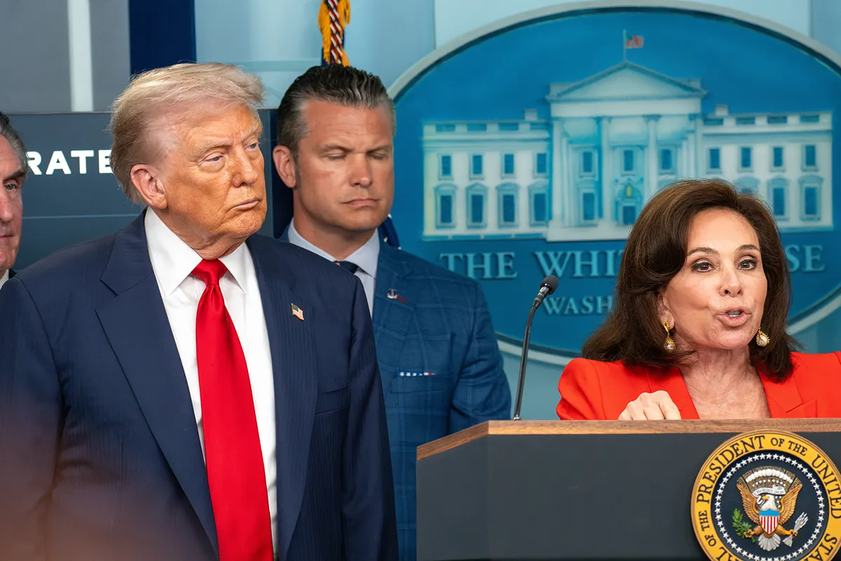 CNN-Rechtsanalyst Elie Honig kritisiert D.C.-US-Staatsanwältin Jeanine Pirro wegen fallengelassener Vandalismusklage am Reflecting Pool