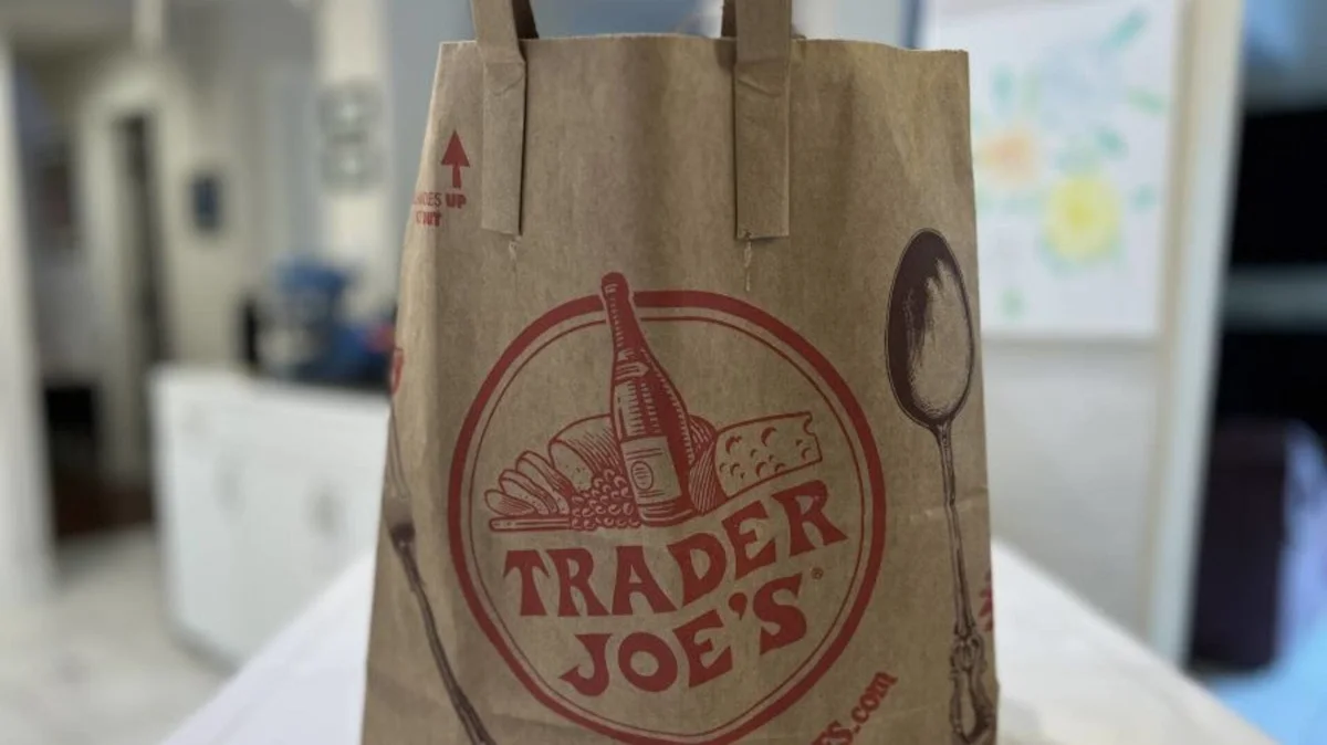 Trader Joe's 在客户服务方面比 Walmart 和 Target 更具优势
