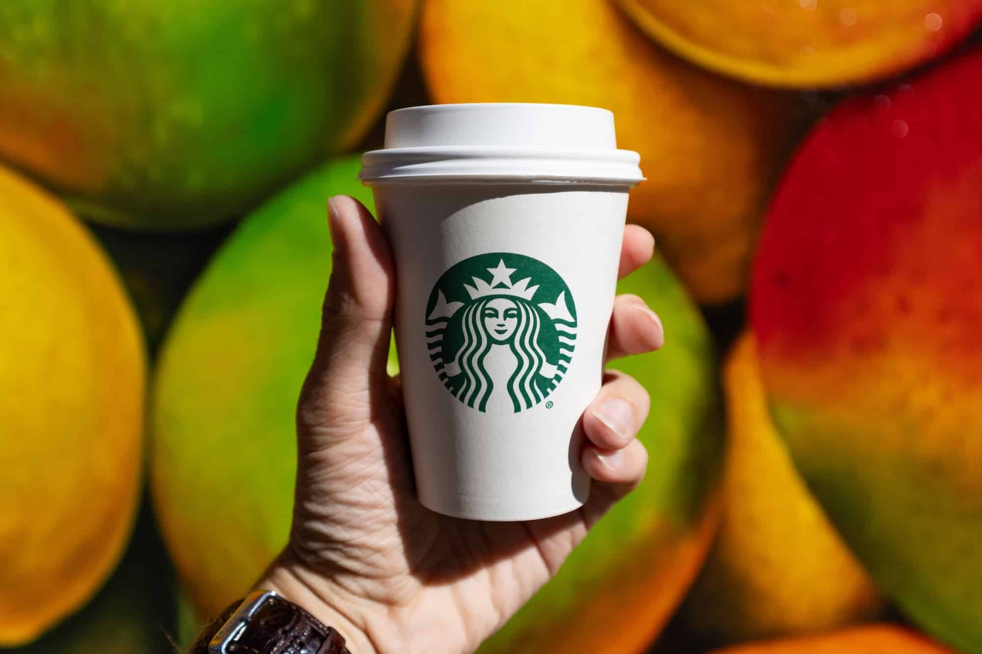 Starbucks и Nestlé заключили соглашение с China Eastern Airlines о подаче кофе в премиальных кабинах