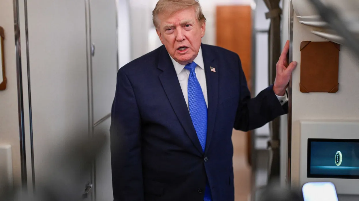 Papier toaletowy wraca jako polityczny problem Trumpa w związku z odnowionym wojną handlową z Kanadą i wzrostem obaw konsumenckich