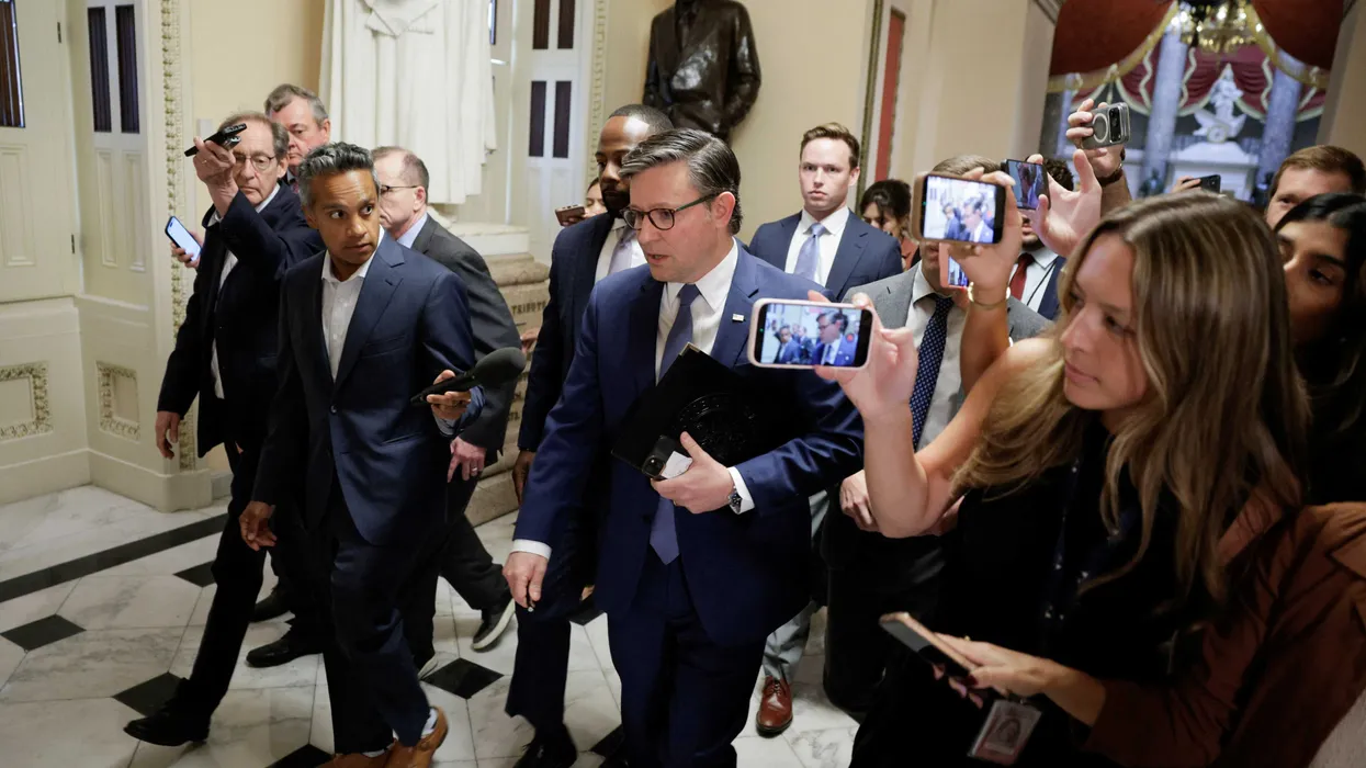 Trump’s Data Center Post Sparks Republican Tensions in Early Fall Campaign Sprint