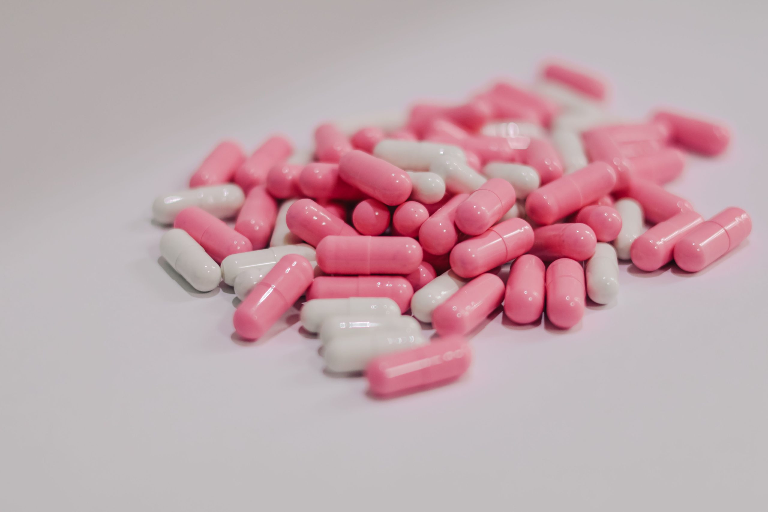 Łańcuchy dostaw farmaceutycznych mogą wykorzystać blockchain do identyfikowalności leków