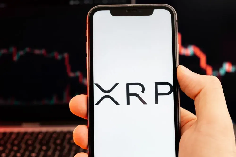 Притоки XRP от китов на Binance снижаются, а число транзакций AI-агентов в XRPL превышает 1,4 миллиона