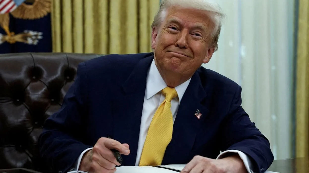 Колумнист New York Times утверждает, что стремление Трампа реабилитировать Никсона продиктовано личной выгодой