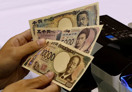 El yen se dispara a su máximo de varios meses mientras crecen las expectativas de una subida de tasas del BOJ