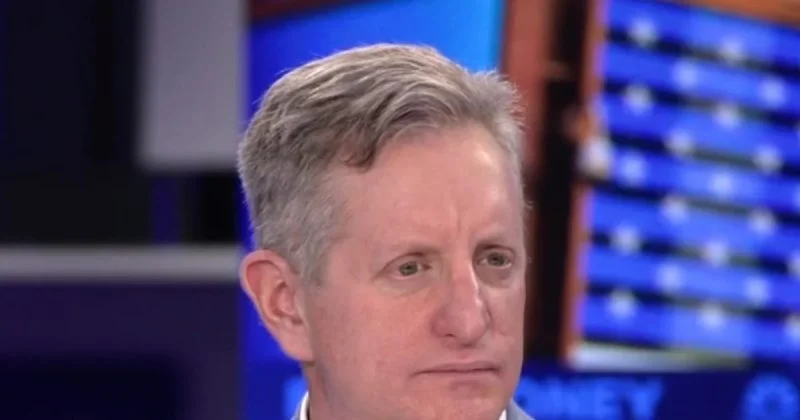 Steve Eisman advierte que el auge de la IA depende en gran medida de OpenAI y Anthropic