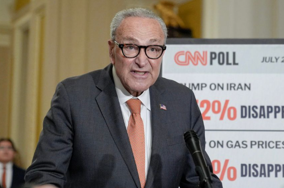 Il leader democratico del Senato Schumer presenta un disegno di legge per un Ufficio anti-corruzione nel mezzo del dibattito sulle iniziative crypto di Trump