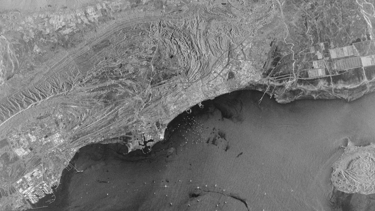 Bessent Says Strait of Hormuz Could Be Bypassed Within Two Years