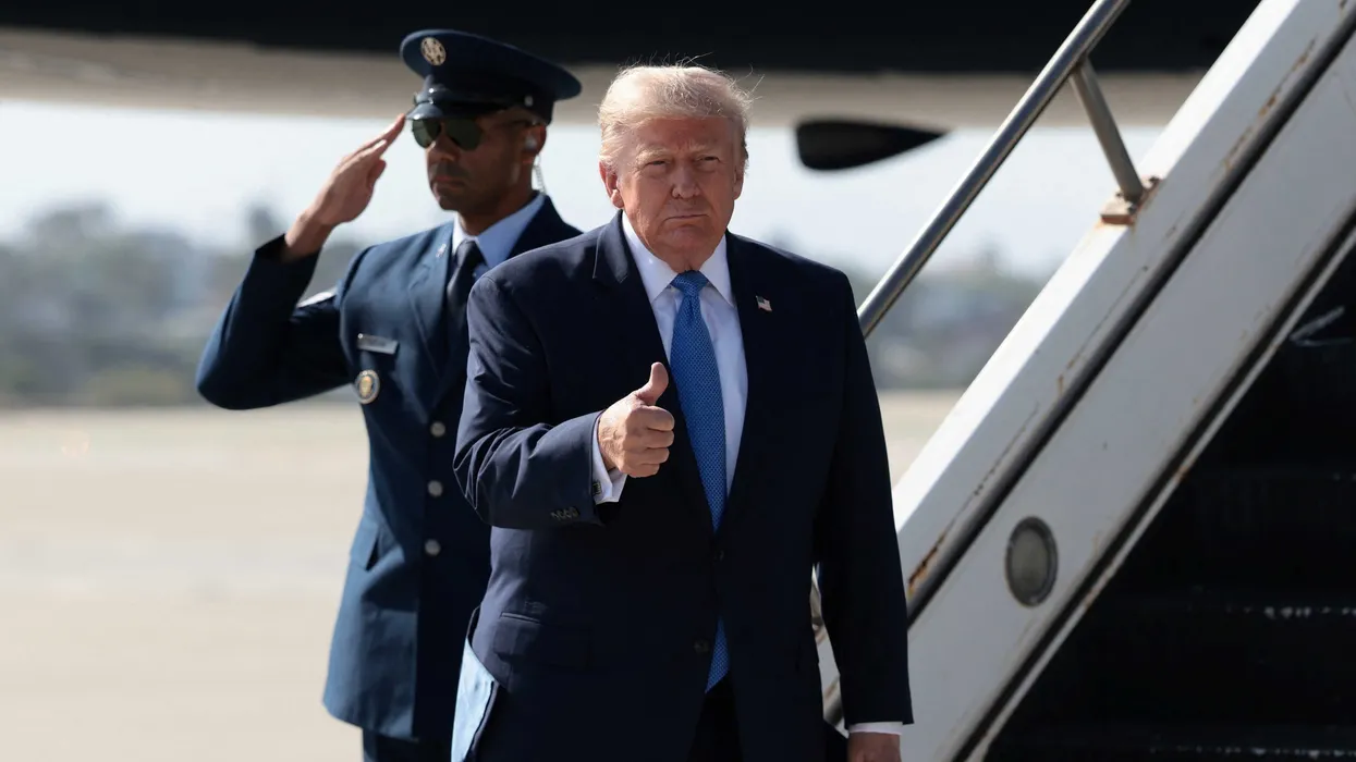 ВМС США рассматривают переименование авианосца USS Doris Miller в честь Трампа, что вызывает критику
