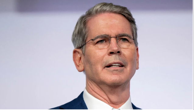 Il Segretario al Tesoro Scott Bessent sollecita il Senato ad approvare il CLARITY Act, avverte che gli Stati Uniti rischiano di perdere la leadership negli asset digitali