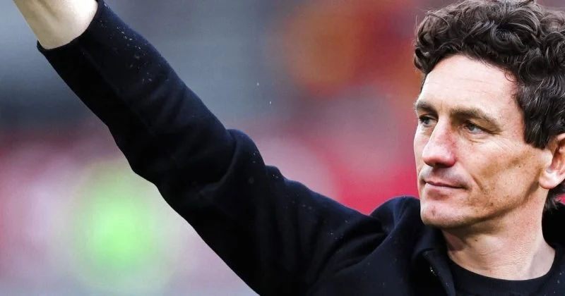 Brentford lead Tottenham 2-0 at halftime after first-half goals from Lewis-Potter and Janelt