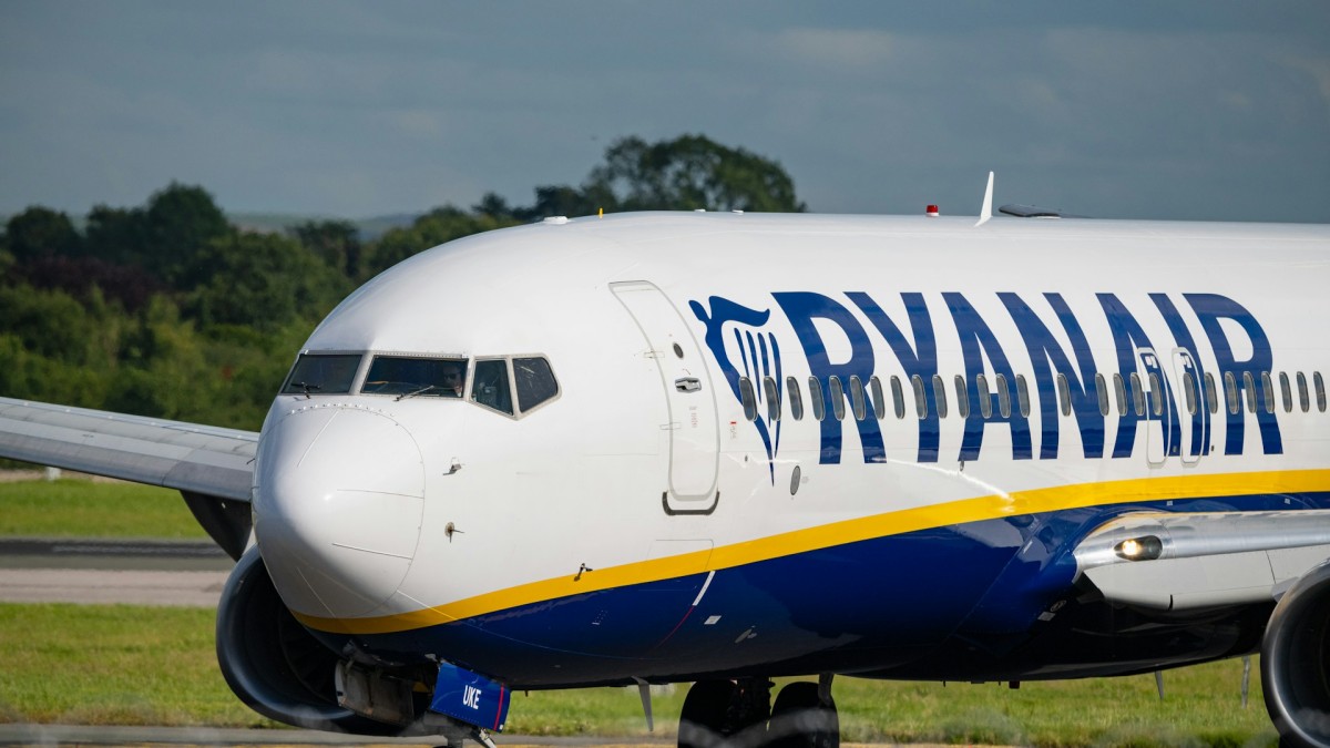 Ryanair предупреждает, что некоторые авиакомпании могут столкнуться с трудностями из-за скачка цен на авиационное топливо