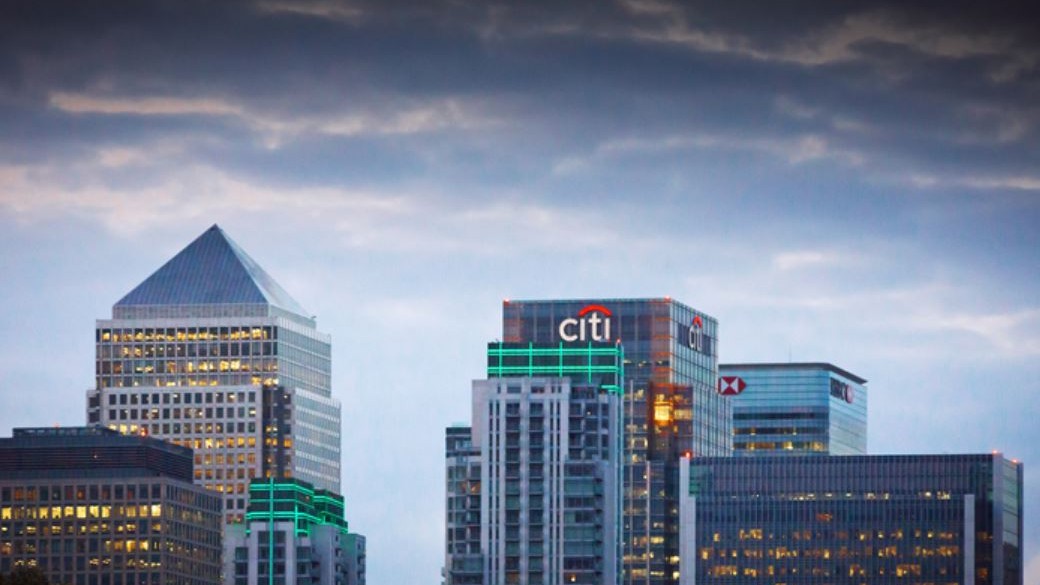 Citi Rialza le Previsioni per il Brent ma Conferma il Calo Previsto nel 2027