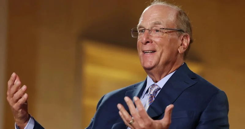L'amministratore delegato di BlackRock Larry Fink delinea un percorso per Bitcoin verso 700.000 dollari grazie all'adozione istituzionale