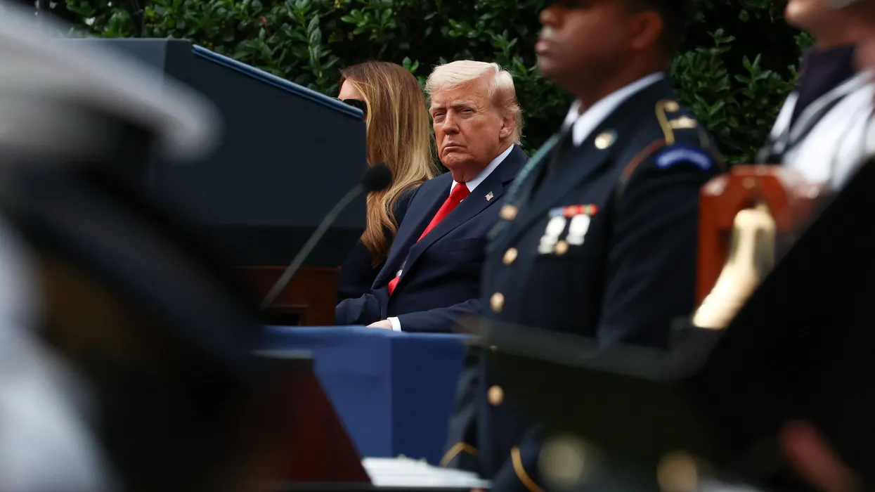 Отставной генерал заявил, что чистка официального лица Трампа в Пентагоне достигла «следующего уровня»