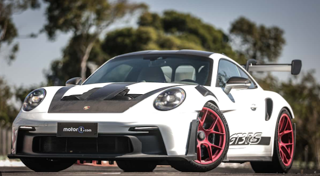 Porsche сократит около 5,000 рабочих мест к 2035 году в рамках соглашения с профсоюзами, защищающего немецкие заводы