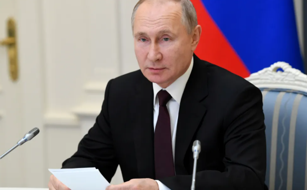 プーチン大統領がロシア初の包括的暗号資産法に署名、9月1日から規制下のデジタル資産取引を可能に
