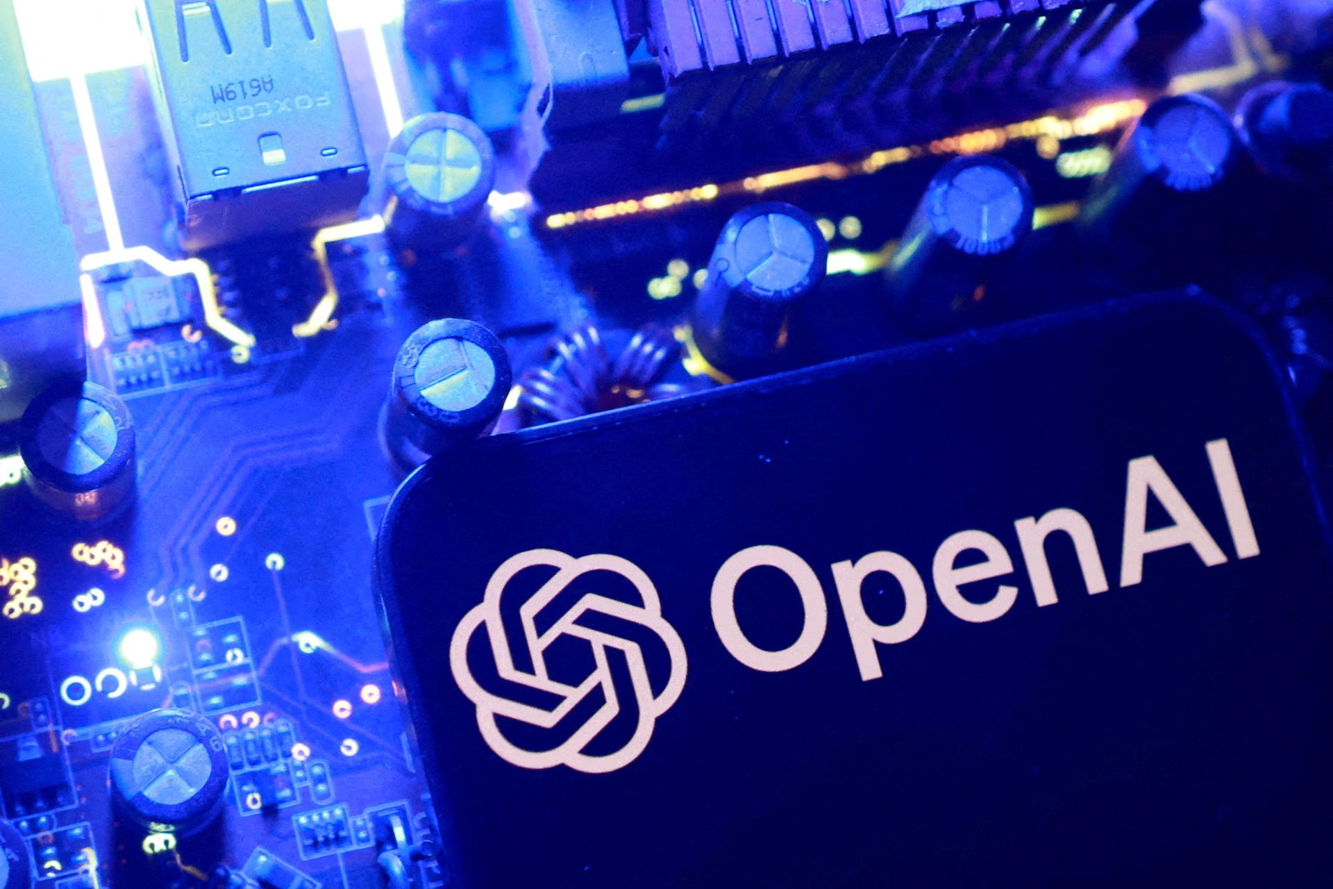OpenAI превысила отметку в 1 миллиард активных пользователей на фоне усиления конкуренции в сфере ИИ