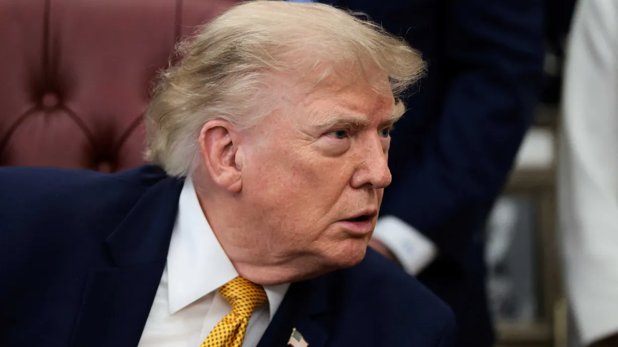 Трамп срывается на журналиста и сигнализирует о возможном увольнении федерального прокурора Жанин Пирро из-за прекращенного дела о порче Reflecting Pool