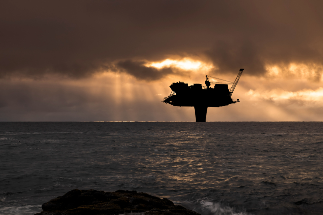 Oil Climbs Above $90 as Iran Rules Out US Diplomacy