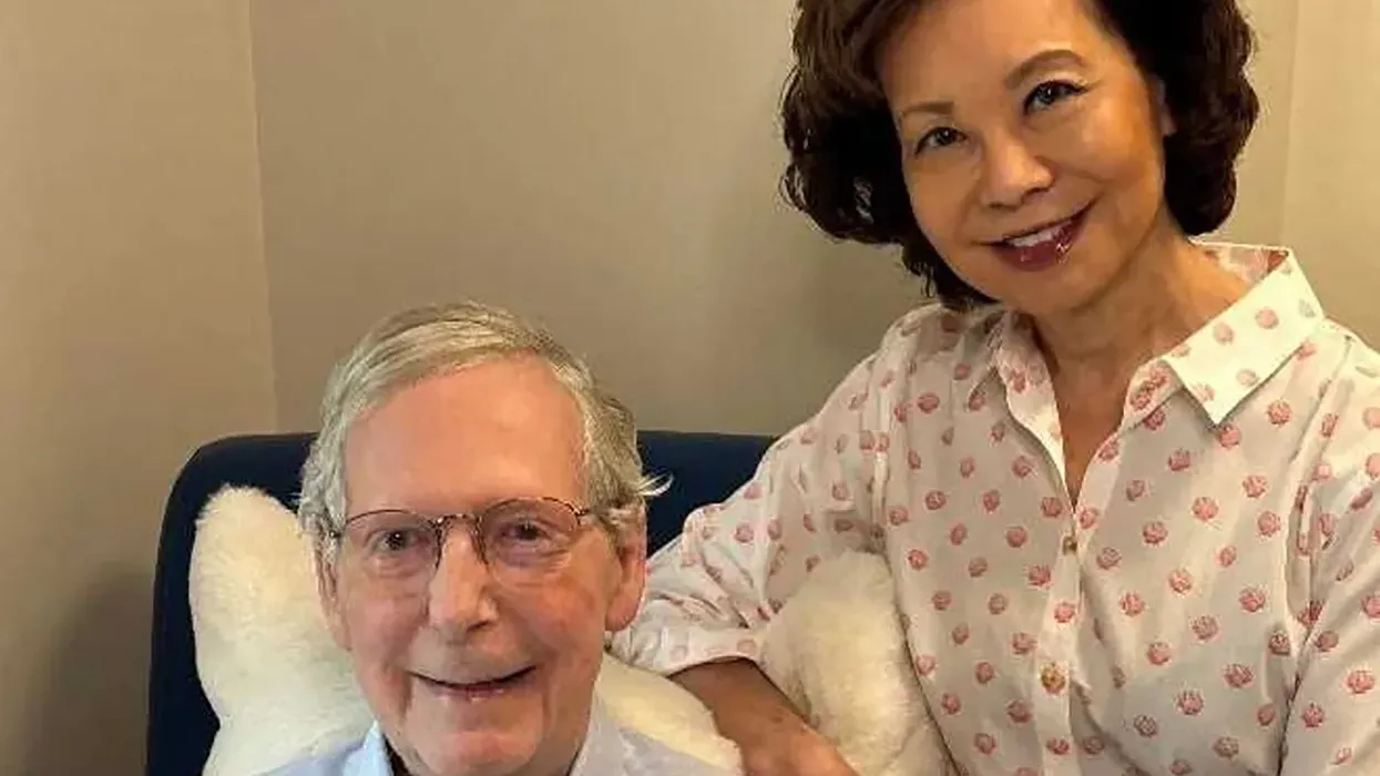 Psychologist Says New McConnell Photo Raises 'Red Flags'