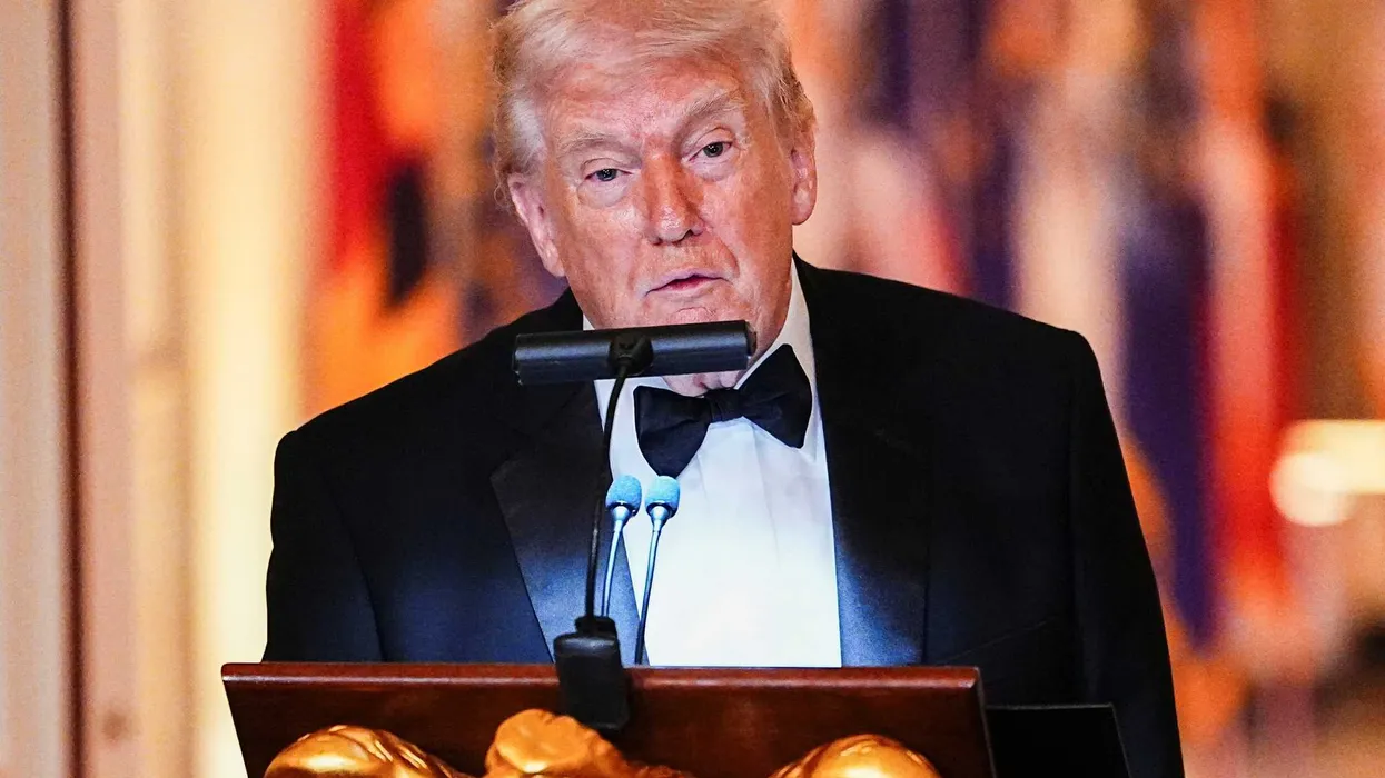 Concentrazione della ricchezza e consolidamento dei media: come i cambiamenti politici hanno ridefinito il potere politico americano