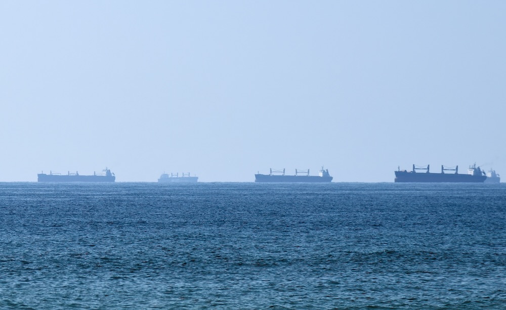 Un pétrolier touché par trois projectiles dans le détroit d'Ormuz