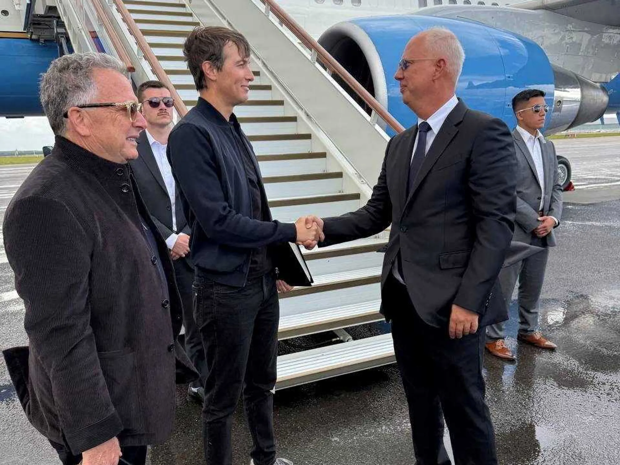 Laura Loomer ataca a Jared Kushner y Steve Witkoff por su misión de paz en Moscú