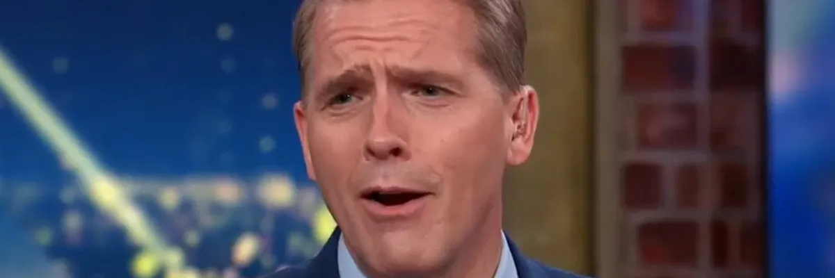Scott Jennings critica con dureza la retirada del caso del DOJ sobre el Reflecting Pool: 'Un mono manteniendo relaciones íntimas con un balón de fútbol'