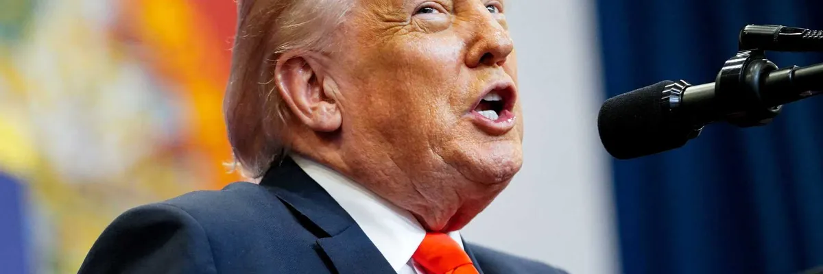 Стивен А. Смит, союзник Трампа, описывает президента, оторванного от реальности опросов