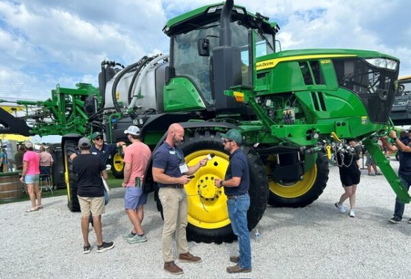 John Deere przedstawia system See & Spray Gen 2 na maszyny rocznika modelowego 2027