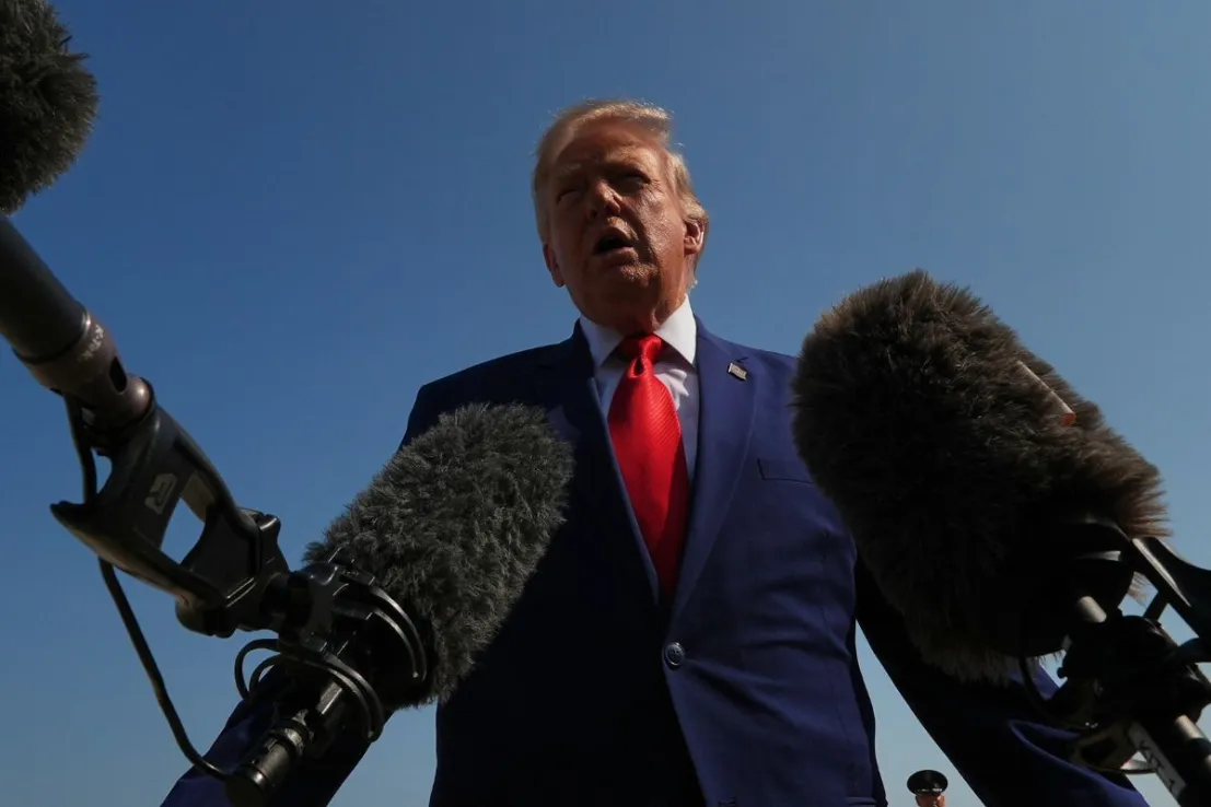 Las acciones suben mientras el crudo Brent cae por debajo de los $100 y Trump anuncia nuevos aranceles