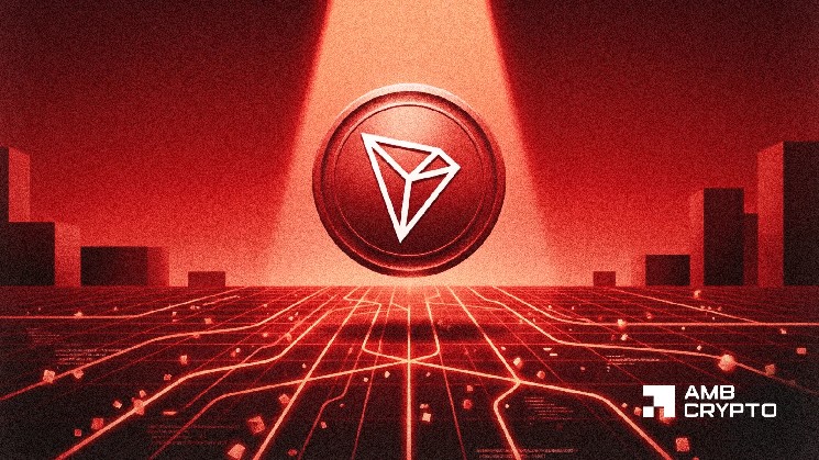 Aktywność sieci TRON utrzymuje się na wysokim poziomie, ale popyt ETF na TRX kuleje