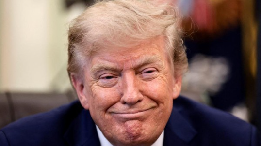 La proposta etica bipartisan del Clarity Act potrebbe obbligare Trump a cedere le criptovalute