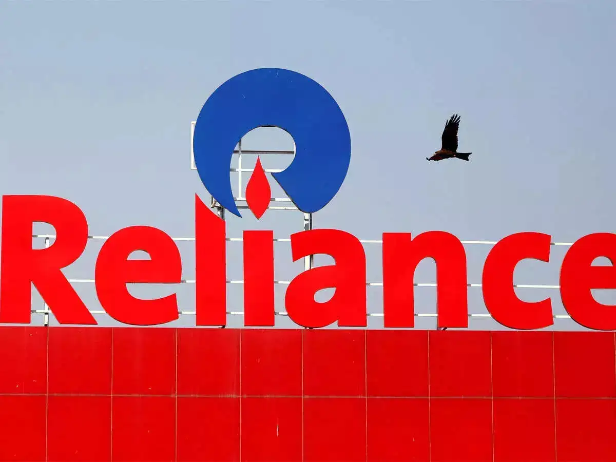 Акции Reliance Industries держатся на уровне 1 322 рупий на фоне осторожных технических сигналов