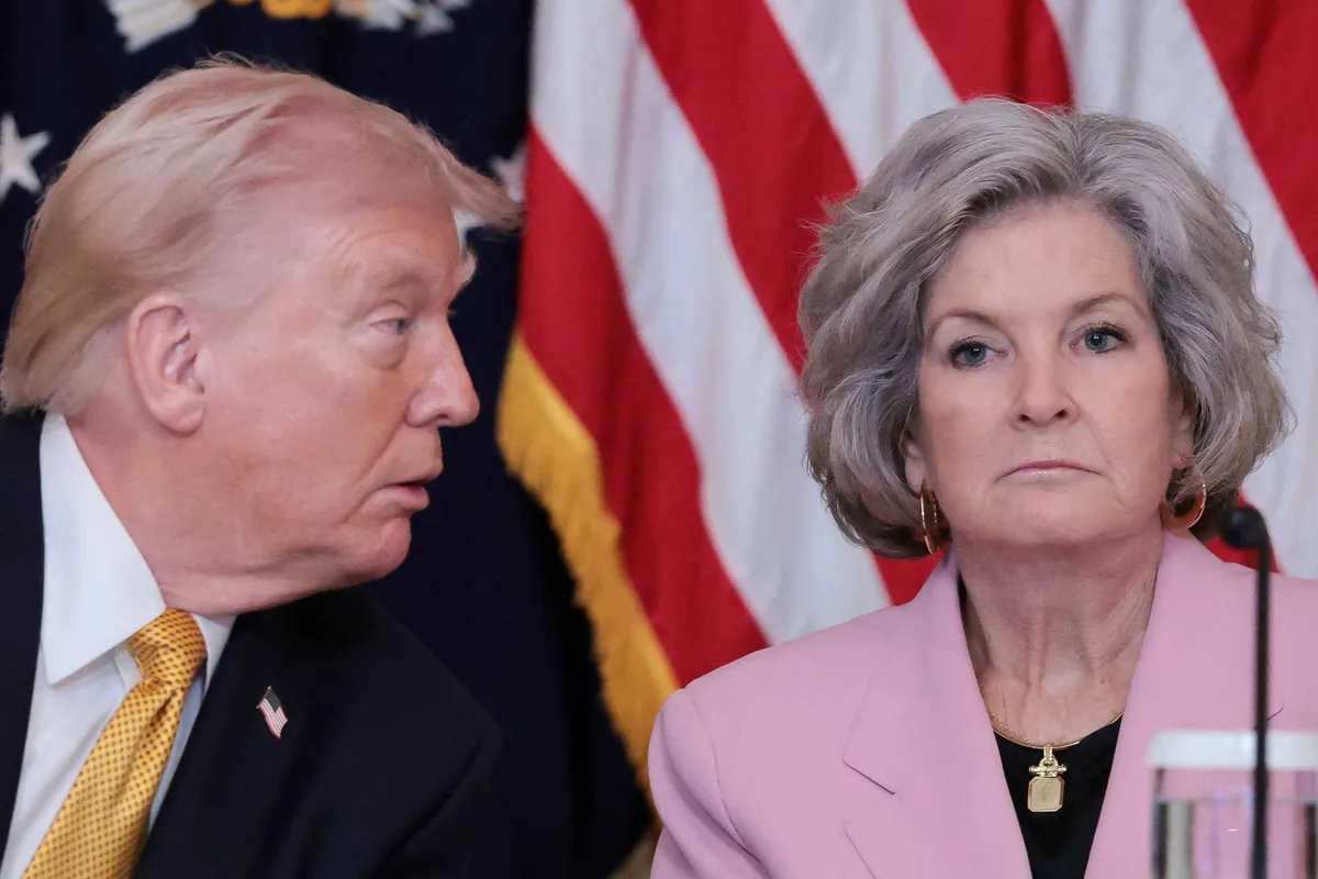Биограф Трампа утверждает, что перестановка главы аппарата нужна президенту, чтобы «разжечь гражданскую войну»