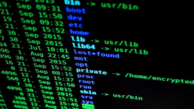 Geoffrey Hinton et plus de 400 scientifiques plaident pour l'isolement réseau des modèles d'IA capables de piratage
